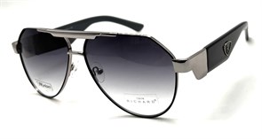 Thom-Richard_TR9079 02-N27 20339